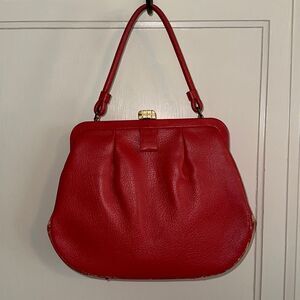 Vintage red faux leather snap top arm bag